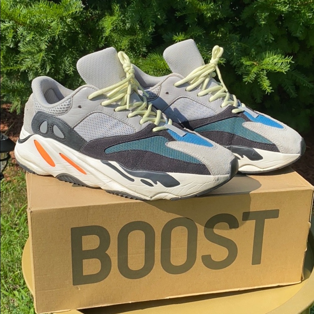 Yeezy Boost 700